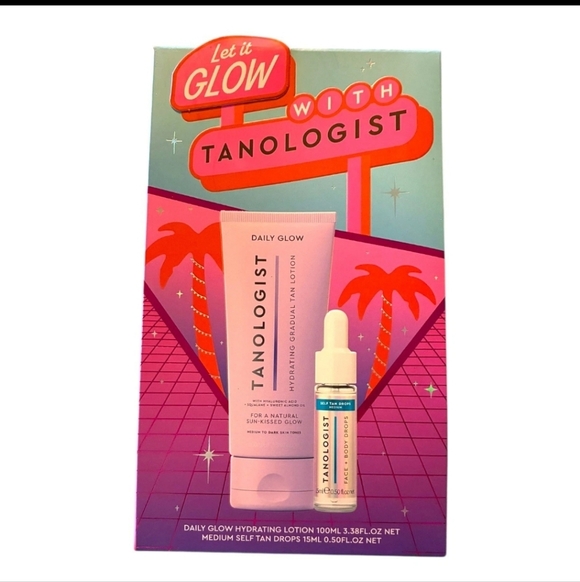 Daily Glow Hydrating Gradual Tan Lotion - Picture 2 of 4